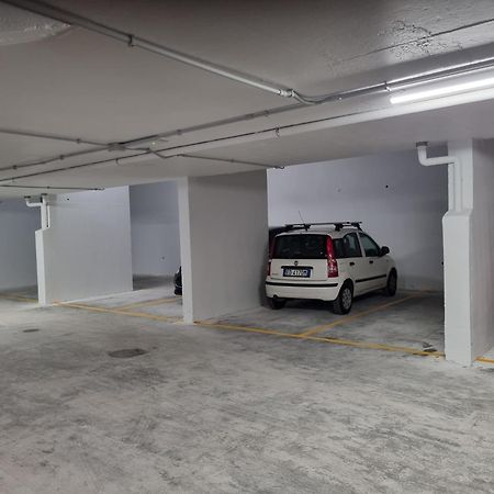 Intero Appartamento Con Giardino E Parcheggio Ρώμη Εξωτερικό φωτογραφία